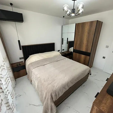 Yasen's Premium Luxury Sunny Apartment