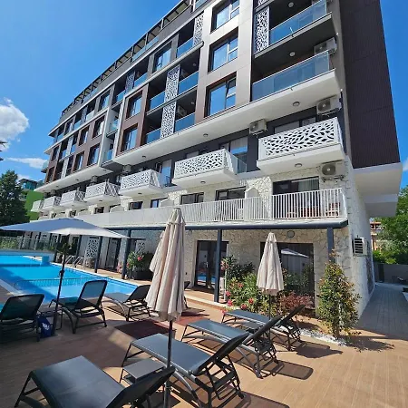 Yasen's Premium Luxury Sunny Apartment *
